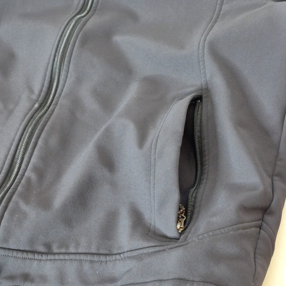 Ariat Fleece Lined Softshell Jacket - Size M